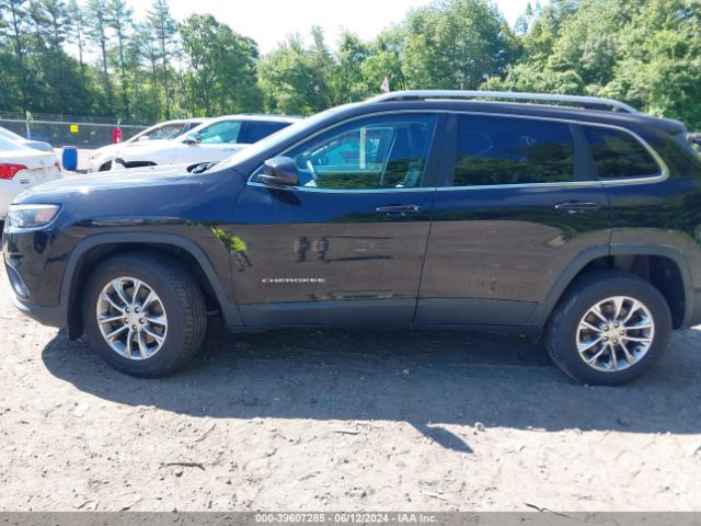 1C4PJMLNXKD150560 Jeep Cherokee Latitude Plus 4x4