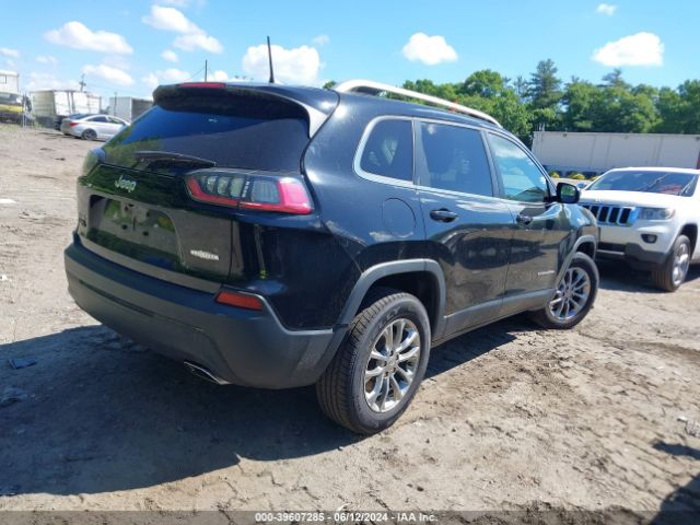 1C4PJMLNXKD150560 Jeep Cherokee Latitude Plus 4x4
