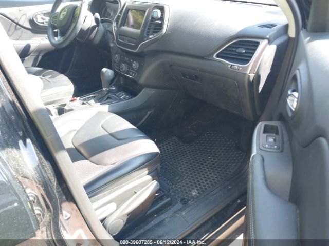 1C4PJMLNXKD150560 Jeep Cherokee Latitude Plus 4x4