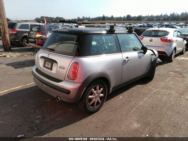 2003 MINI COOPER HARDTOP WMWRC33463TE14708 Photo 3