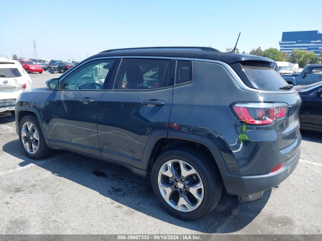 3C4NJCCB2JT489037 Jeep Compass Limited Fwd