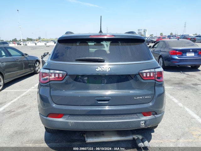 3C4NJCCB2JT489037 Jeep Compass Limited Fwd