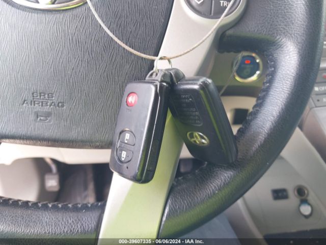 JTDKN3DUXE0384661 Toyota Prius Four