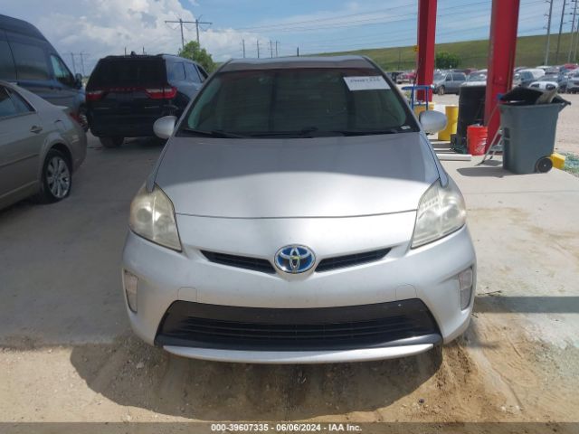 JTDKN3DUXE0384661 Toyota Prius Four