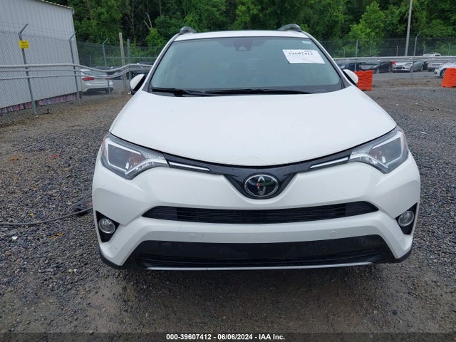 Toyota Rav4 Xle 2017 JTMWFREV6HJ720040 Image 12