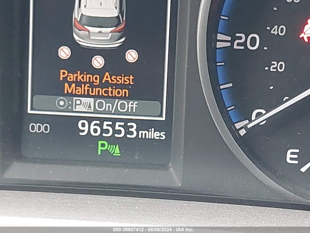 Toyota Rav4 Xle 2017 JTMWFREV6HJ720040 Image 15