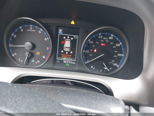 Toyota Rav4 Xle 2017 JTMWFREV6HJ720040 Image 7
