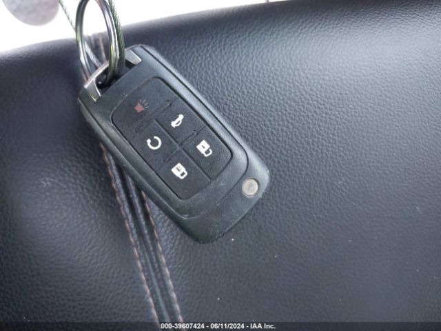 2G1125S33E9108847 Chevrolet Impala 2lt