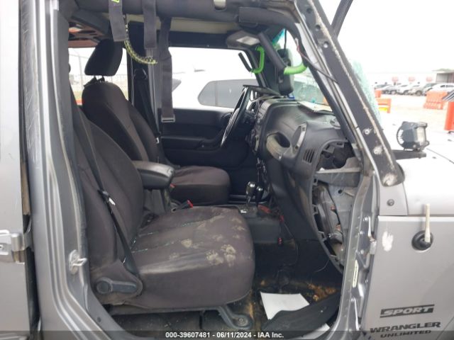 1C4BJWDG0FL676939 Jeep Wrangler Unlimited Sport