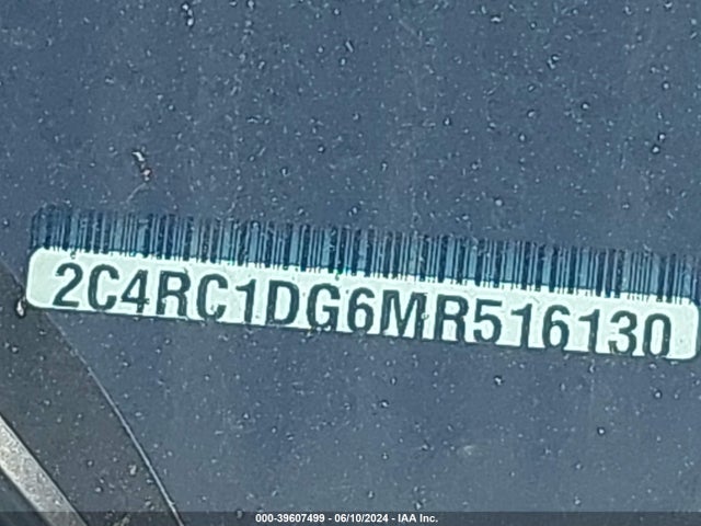 2C4RC1DG6MR516130 Chrysler Voyager Lxi