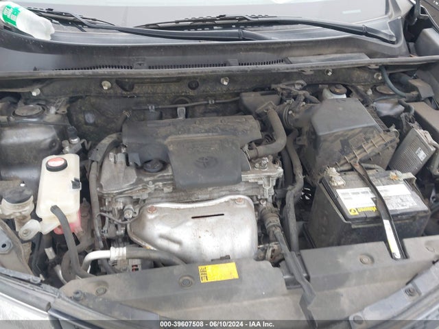 Toyota RAV4 LE 2015 JTMBFREV9FD102169 Image 10