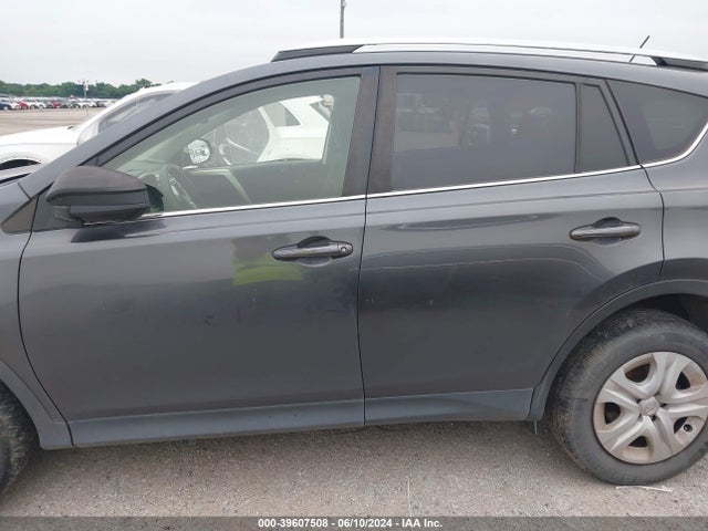 Toyota RAV4 LE 2015 JTMBFREV9FD102169 Image 14