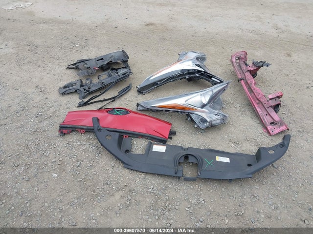Toyota Prius Two 2016 JTDKBRFU6G3505454 Image 29