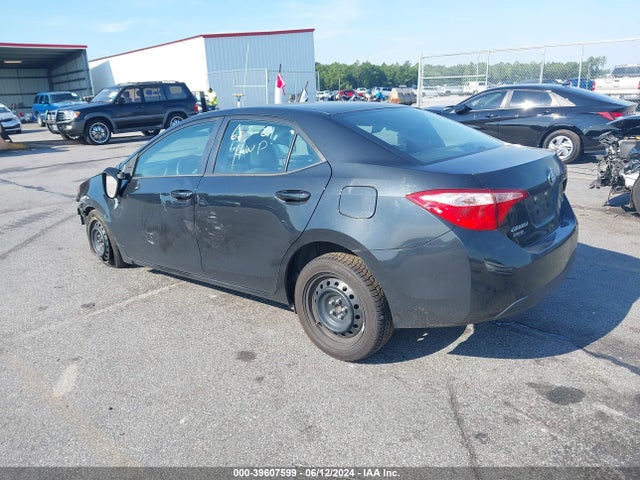 Toyota COROLLA LE 2018 5YFBURHE4JP753541 Image 3