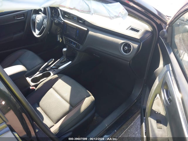 Toyota COROLLA LE 2018 5YFBURHE4JP753541 Image 5