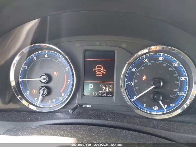 Toyota COROLLA LE 2018 5YFBURHE4JP753541 Image 7