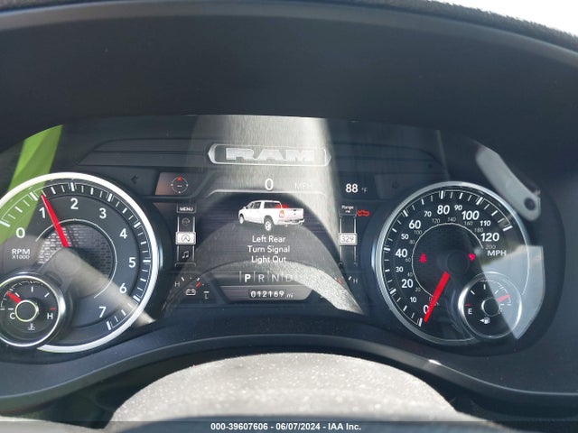 RAM 1500 Laramie  4x4 5'7 Box 2024 1C6SRFJT2RN223755 Image 7