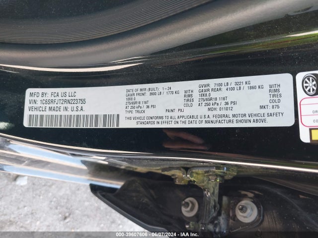 RAM 1500 Laramie  4x4 5'7 Box 2024 1C6SRFJT2RN223755 Image 9