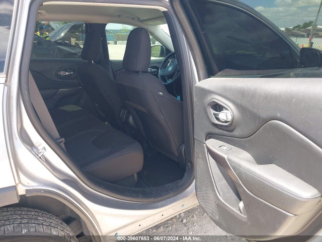 Продажа на аукционе авто 2019 Jeep Cherokee Latitude 4x4, vin: 1C4PJMCB6KD288649, номер лота: 39607653