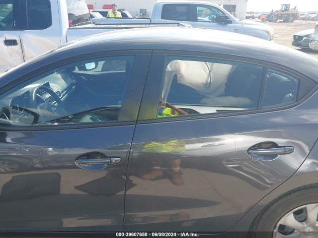 Mazda Mazda3 I Sv 2015 JM1BM1T73F1230324 Image 14