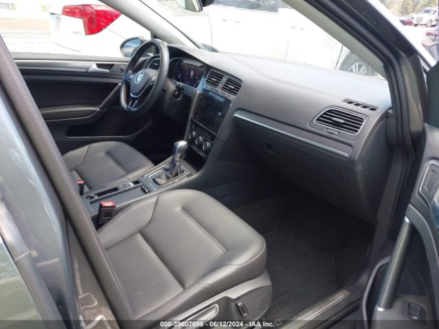 WVWPR7AU5KW913643 Volkswagen E-golf Sel Premium