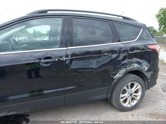 Ford ESCAPE SE 2017 1FMCU0GD8HUD83244 Image 18
