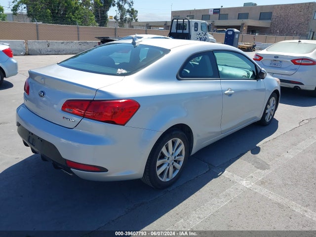 KIA Forte Koup Ex 2016 KNAFX6A83G5598303 Image 4