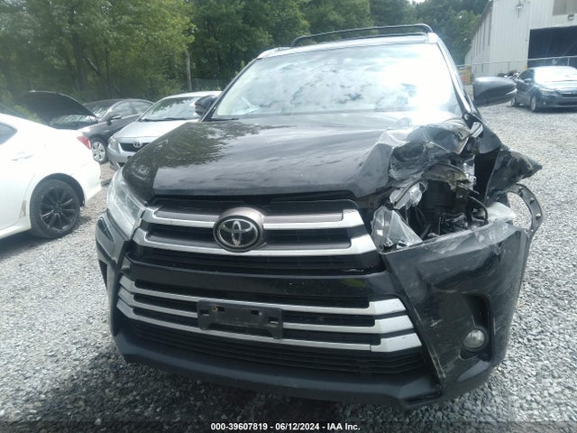 Toyota Highlander Xle 2018 5TDJZRFH6JS491670 Image 12