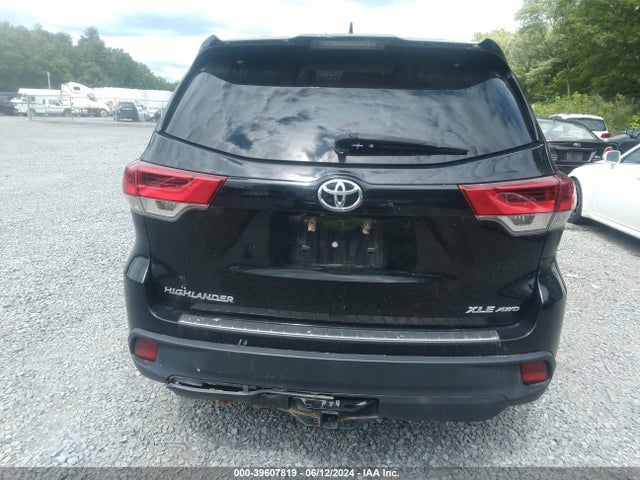 Toyota Highlander Xle 2018 5TDJZRFH6JS491670 Image 16