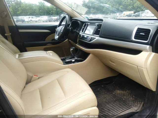 Toyota Highlander Xle 2018 5TDJZRFH6JS491670 Image 5