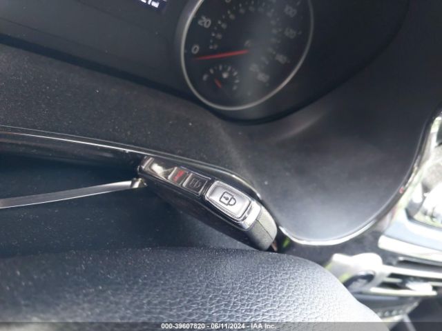 KNDEUCAA3P7422526 KIA SELTOS S