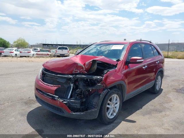 KIA Sorento Lx V6 2014 5XYKT4A7XEG426573 Image 2