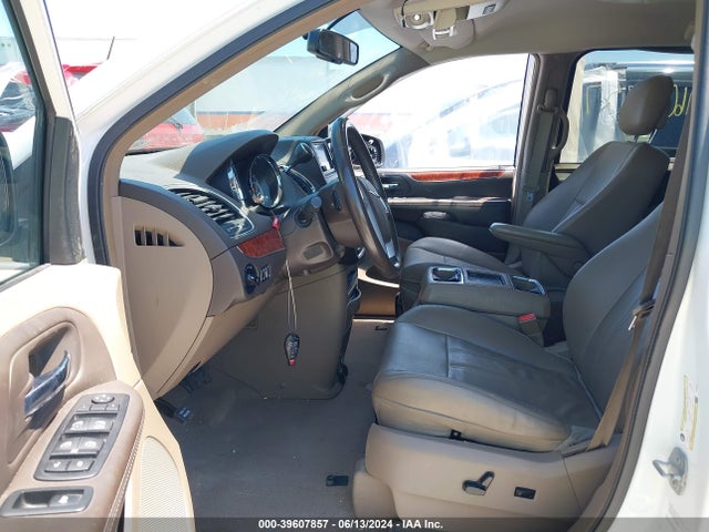 2C4RC1BG5ER398561 Chrysler Town & Country Touring