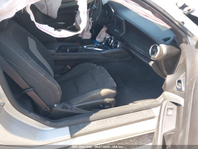Chevrolet Camaro 1lt 2017 1G1FB1RSXH0152452 Image 5