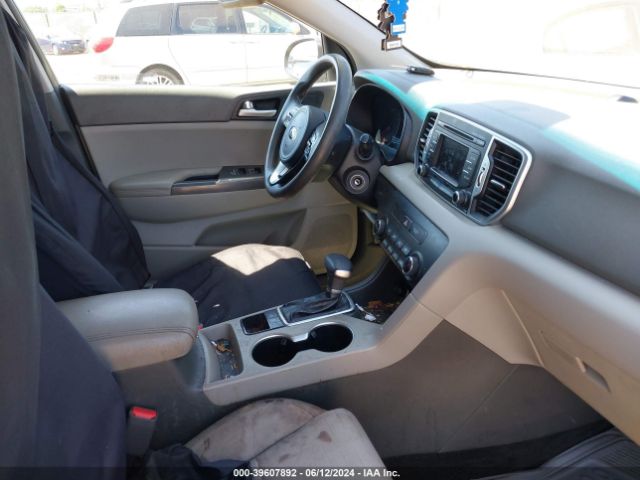 KNDPM3AC7J7369721 KIA Sportage Lx