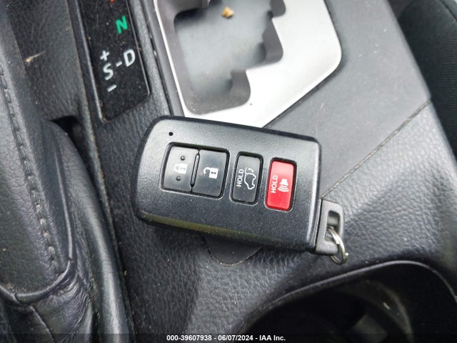 Toyota Rav4 Xle 2018 2T3WFREV4JW463337 Image 11
