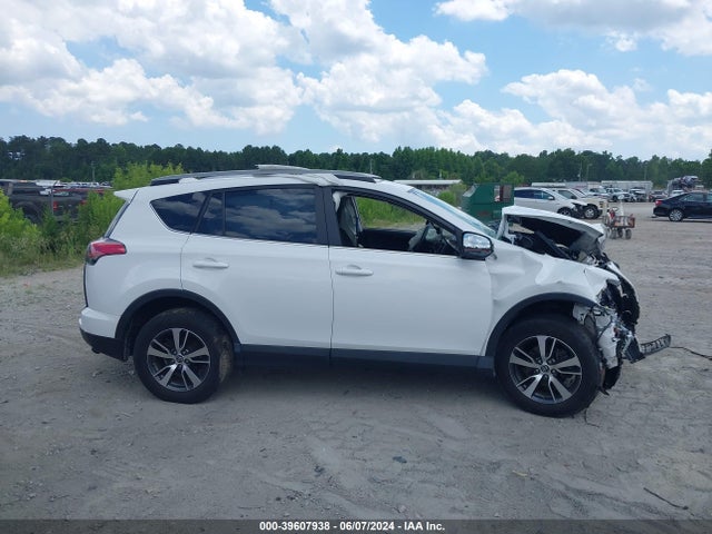 Toyota Rav4 Xle 2018 2T3WFREV4JW463337 Image 13