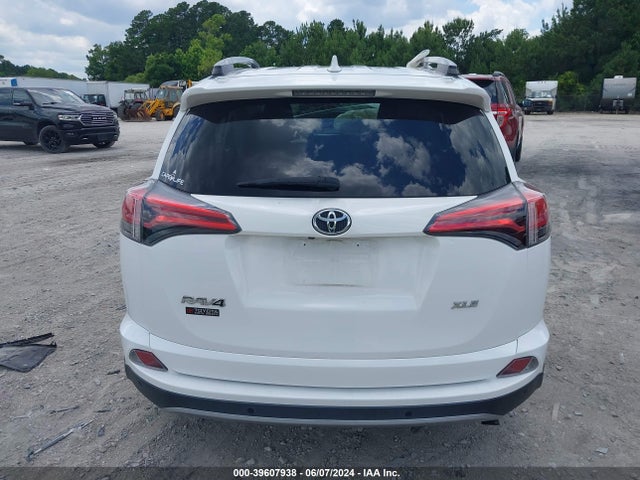 Toyota Rav4 Xle 2018 2T3WFREV4JW463337 Image 16