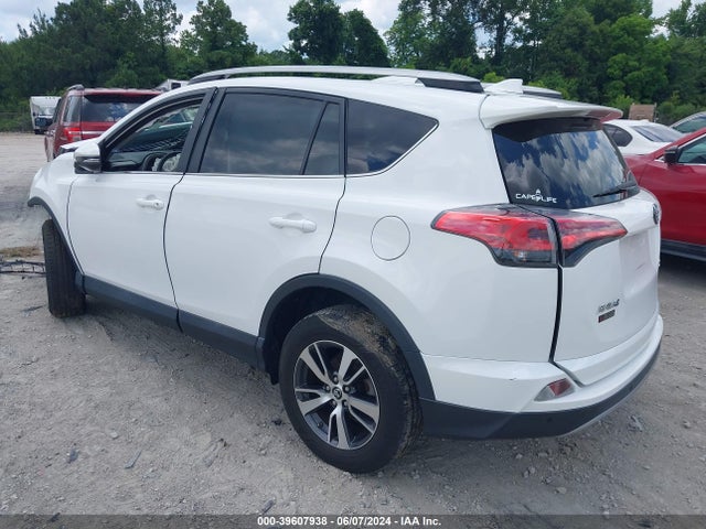 Toyota Rav4 Xle 2018 2T3WFREV4JW463337 Image 3