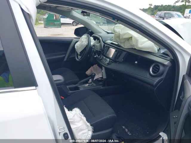 Toyota Rav4 Xle 2018 2T3WFREV4JW463337 Image 5