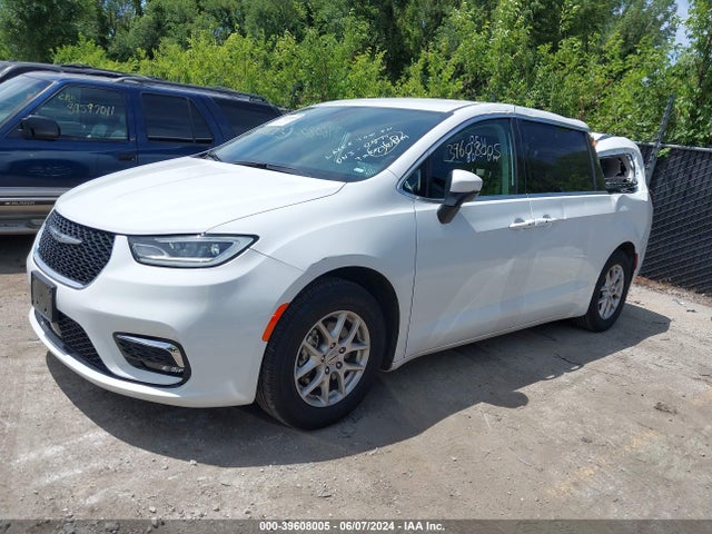 Chrysler Pacifica Touring L 2023 2C4RC1BG3PR606679 Image 2