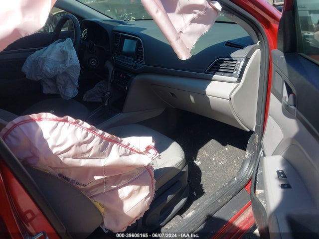 Hyundai ELANTRA SEL 2018 5NPD84LF7JH285463 Image 5