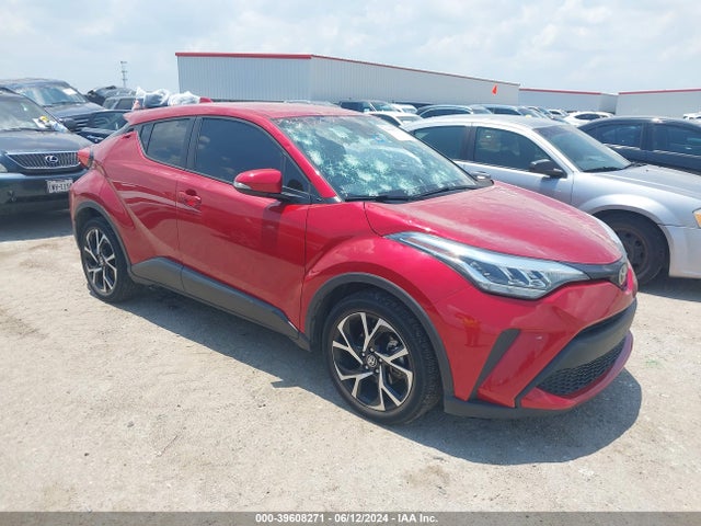 Toyota C-HR XLE 2022 NMTKHMBX3NR145443 головне зображення