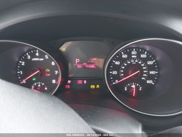 KNDMB5C11F6073204 KIA SEDONA LX
