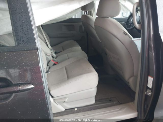 KNDMB5C11F6073204 KIA SEDONA LX
