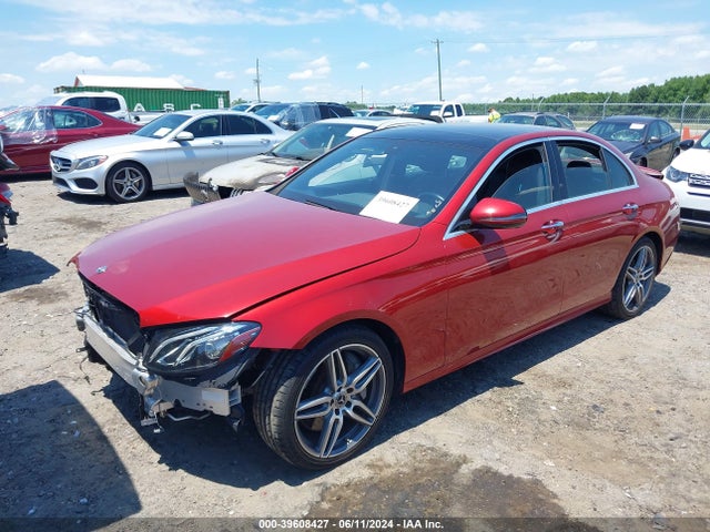 Mercedes-Benz E 300 2018 WDDZF4JB4JA436719 Image 2
