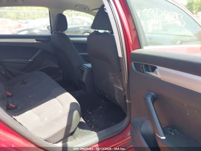 1VWAT7A34GC027267 Volkswagen Passat 1.8t S