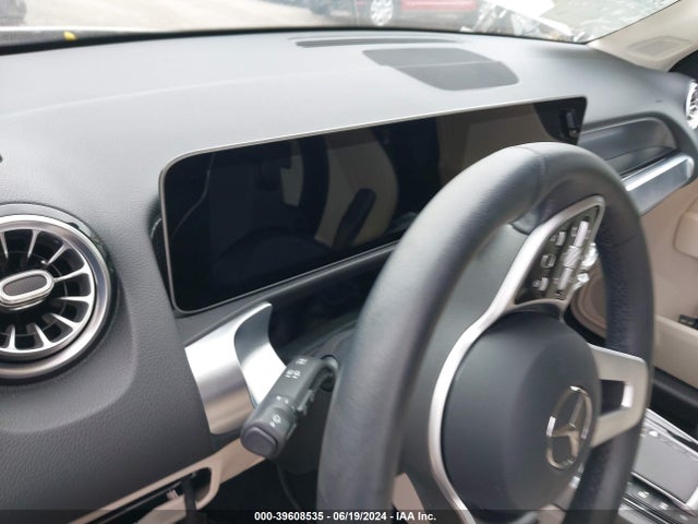 W1N4M4GB5MW102958 Mercedes-Benz GLB 250