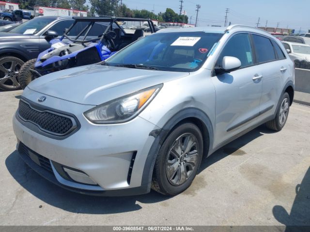 KNDCB3LC2J5209999 KIA NIRO LX