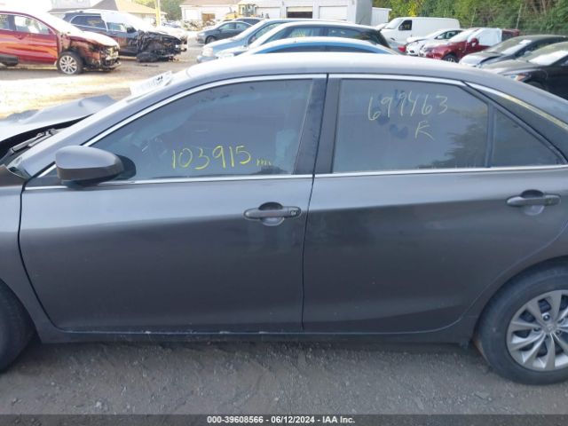 4T1BF1FK6HU699463 Toyota CAMRY LE